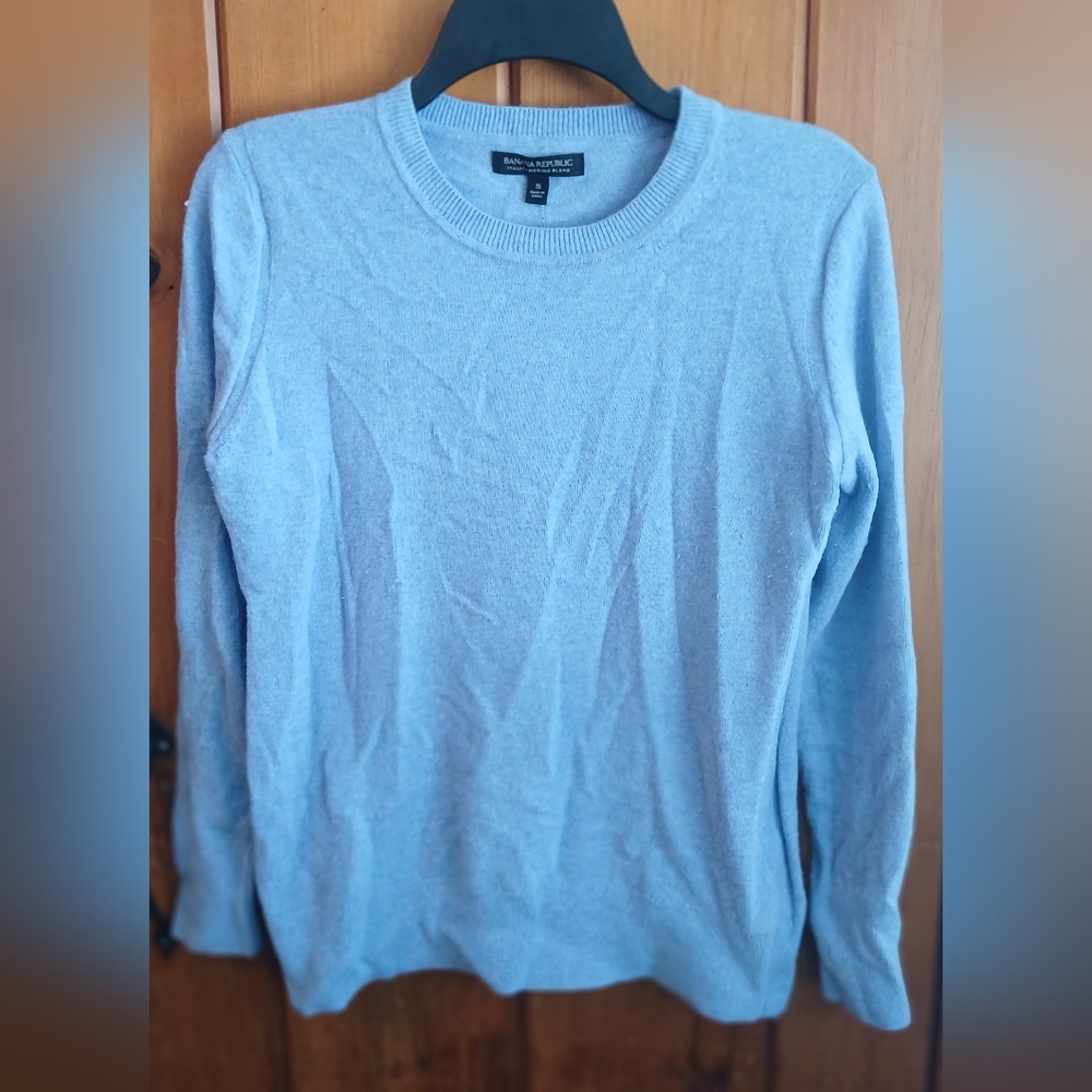 Banana Republic itialian merino wool blend sweater